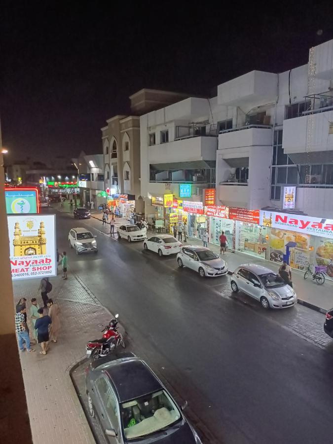 ドバイ Omar Vacationホステル エクステリア 写真